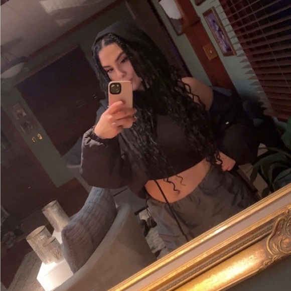 Meet your Posher, Perla - Picture 1 of 1